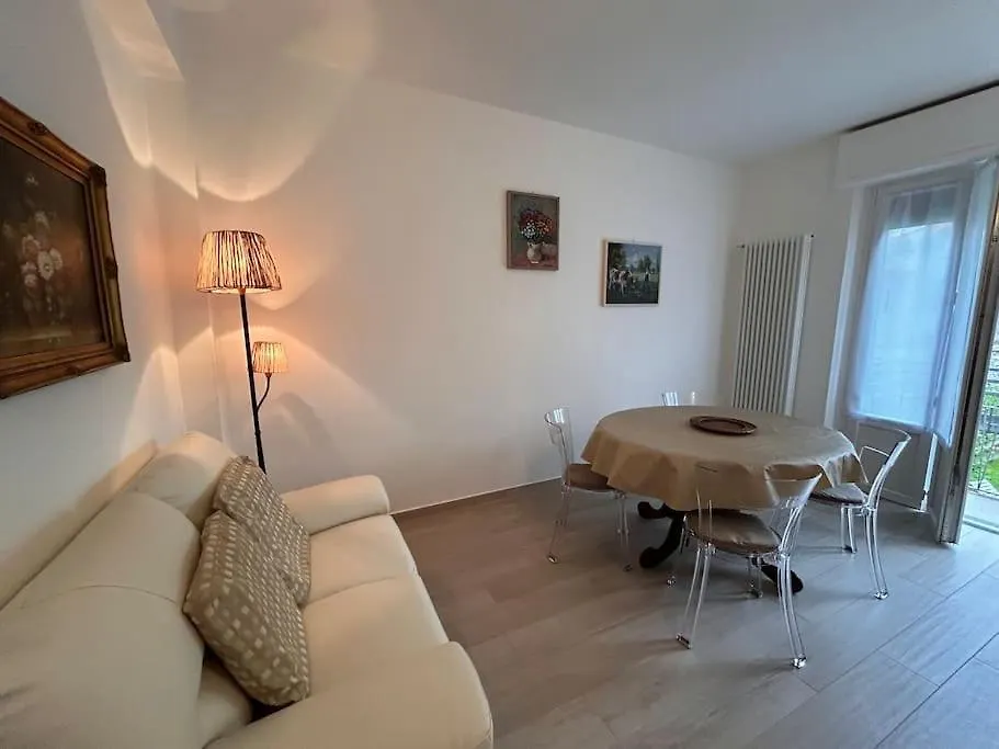 Casa Kiraz Tra Lago E Monti Mandello del Lario Włochy