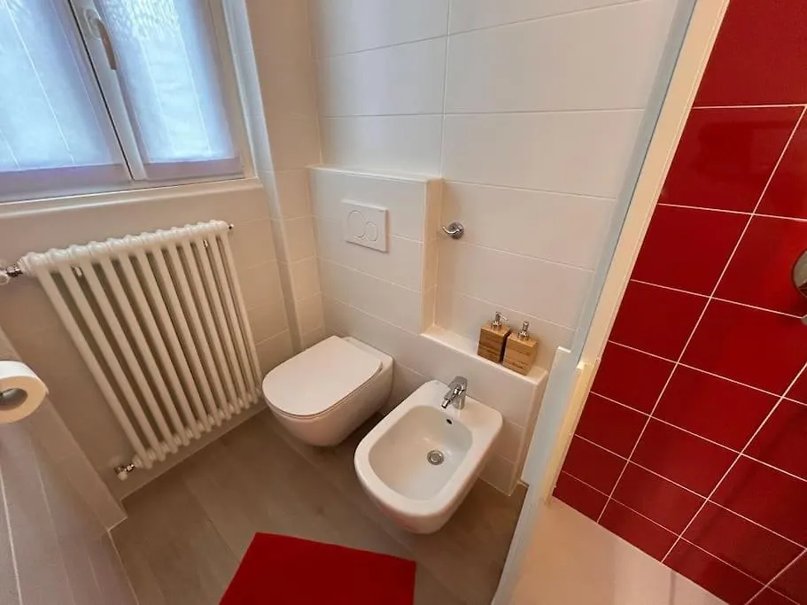 Casa Kiraz Tra Lago E Monti Mandello del Lario Włochy