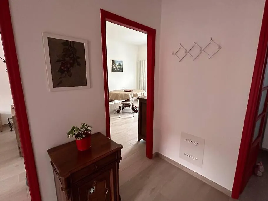 Casa Kiraz Tra Lago E Monti Mandello del Lario 0*,  Włochy