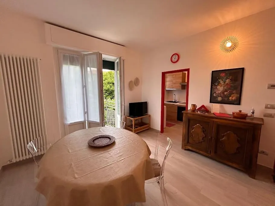 Casa Kiraz Tra Lago E Monti Mandello del Lario 0*,